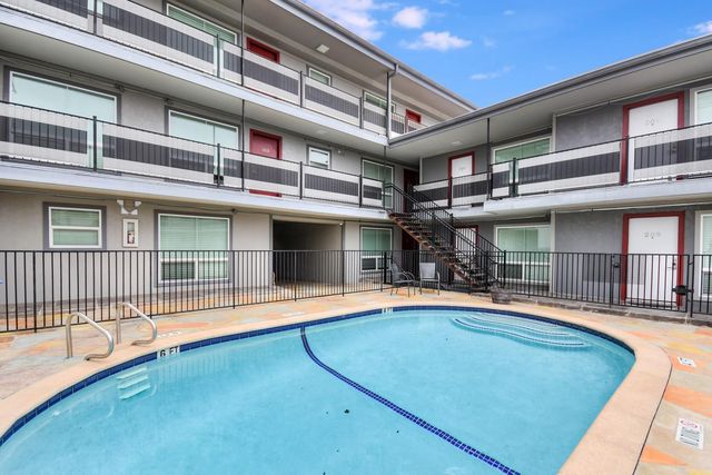 3110 Red River ST 221, Austin, TX 78705