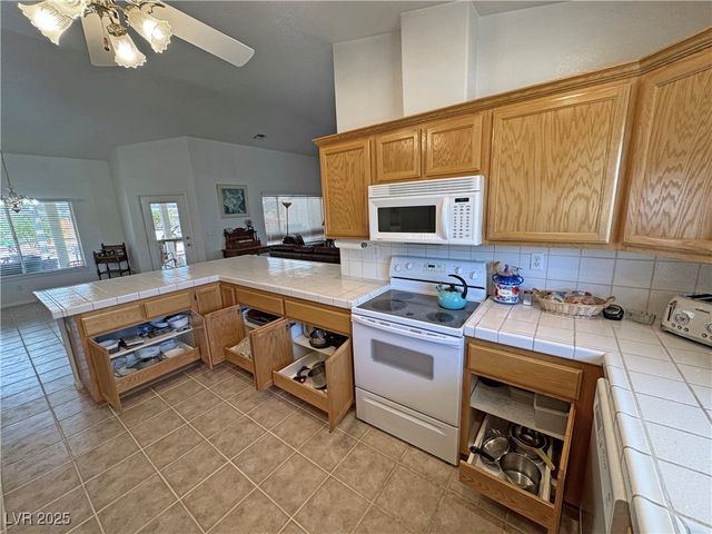 2081 Tucuman Avenue, Pahrump, NV 89048