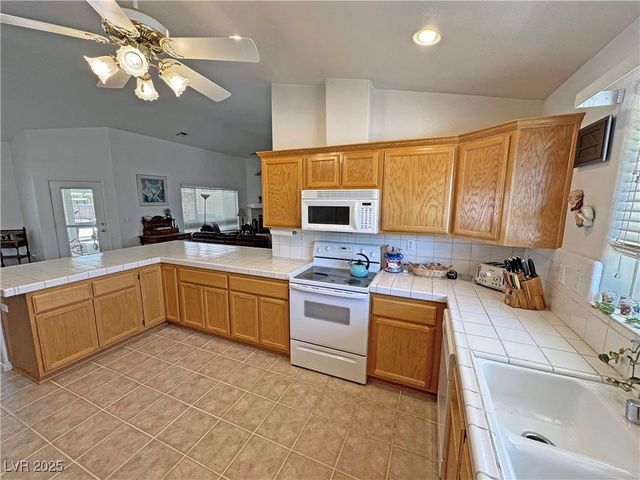 2081 Tucuman Avenue, Pahrump, NV 89048