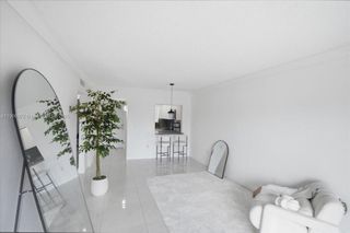 10850 W Flagler St D308, Sweetwater, FL 33174