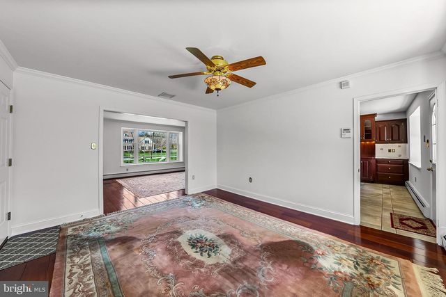 1522 EVERGREEN LN, Berwyn, PA 19312