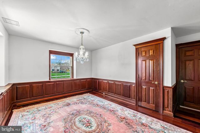1522 EVERGREEN LN, Berwyn, PA 19312