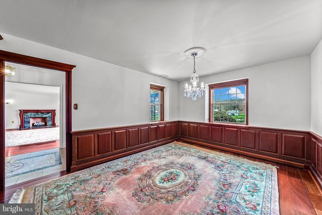 1522 EVERGREEN LN, Berwyn, PA 19312