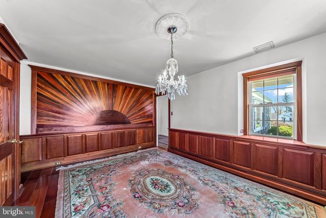 1522 EVERGREEN LN, Berwyn, PA 19312