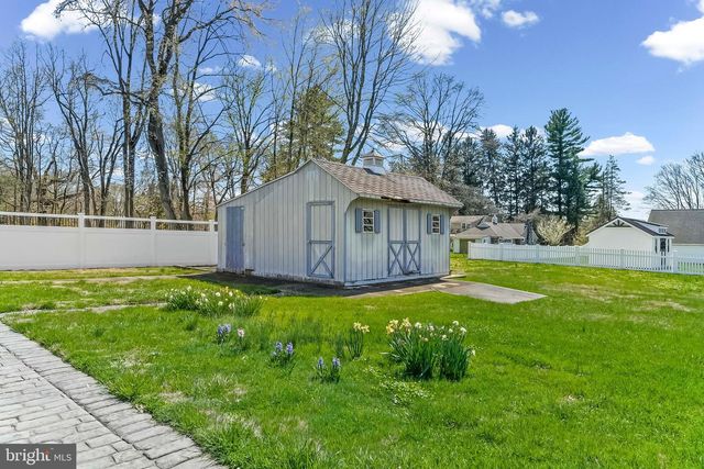 1522 EVERGREEN LN, Berwyn, PA 19312