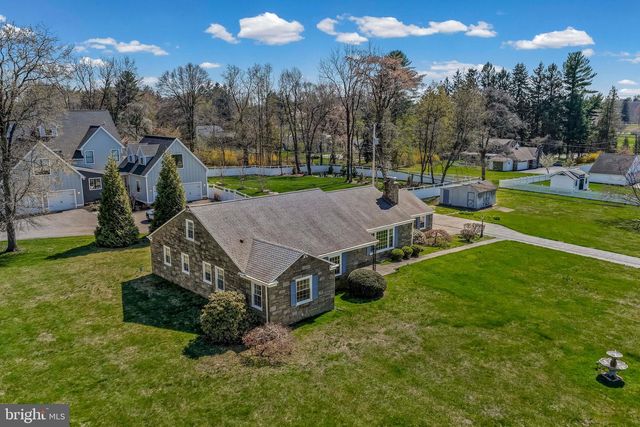 1522 EVERGREEN LN, Berwyn, PA 19312
