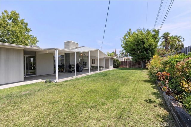 610 E Briardale, Orange, CA 92865