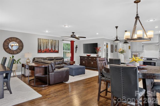 21334 Sandy Cove Road, Cornelius, NC 28031