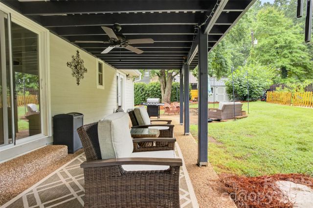 21334 Sandy Cove Road, Cornelius, NC 28031