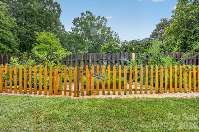 21334 Sandy Cove Road, Cornelius, NC 28031
