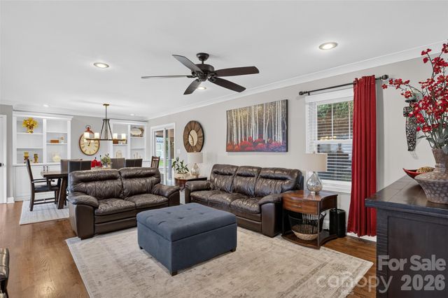 21334 Sandy Cove Road, Cornelius, NC 28031