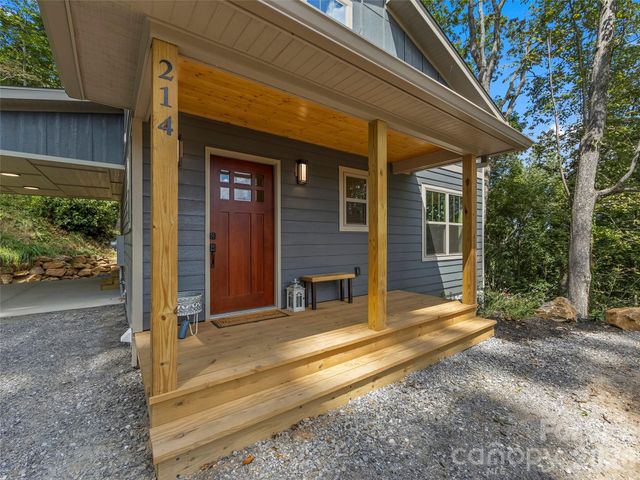 214 Aster Ridge Drive, Waynesville, NC 28786