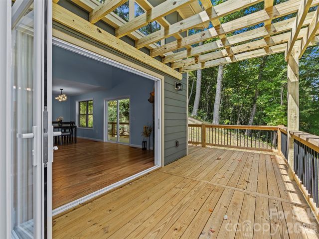 214 Aster Ridge Drive, Waynesville, NC 28786