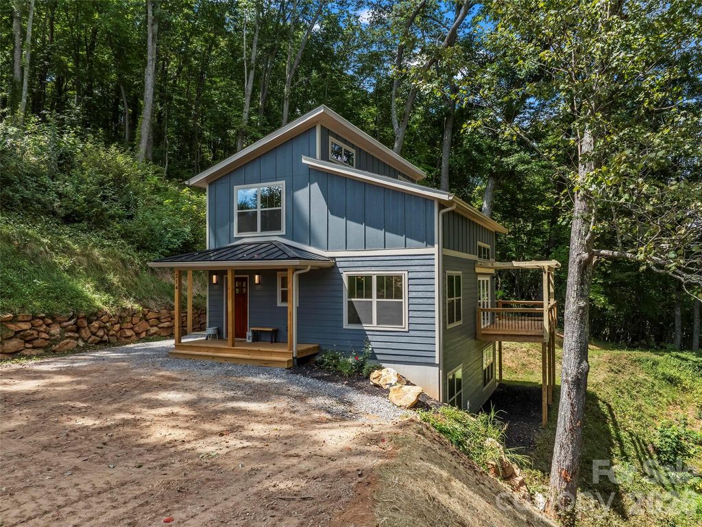 214 Aster Ridge Drive, Waynesville, NC 28786