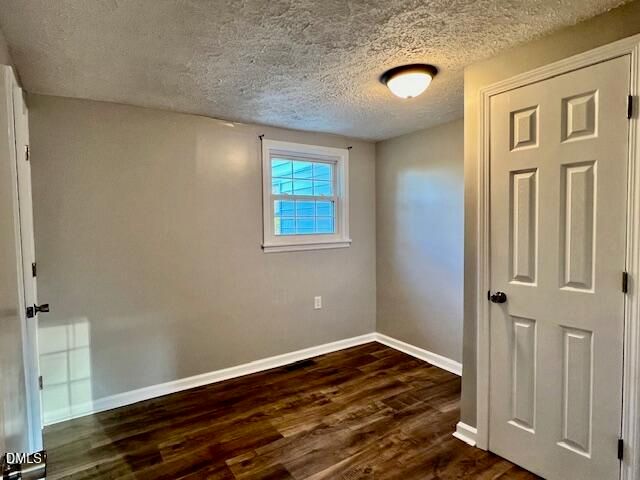 9590 Amis Chapel Road, Oxford, NC 27565