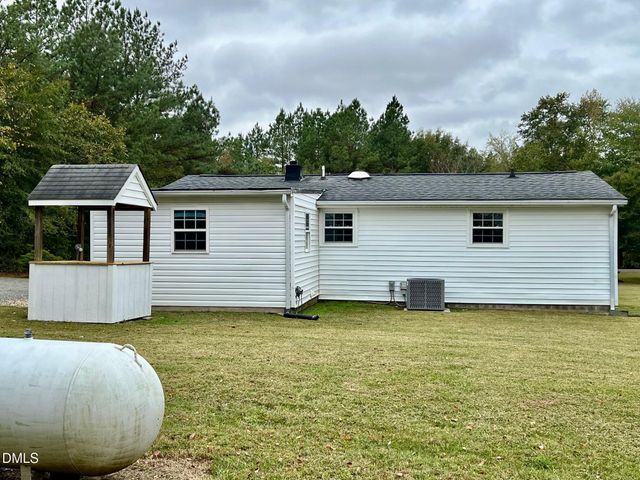 9590 Amis Chapel Road, Oxford, NC 27565