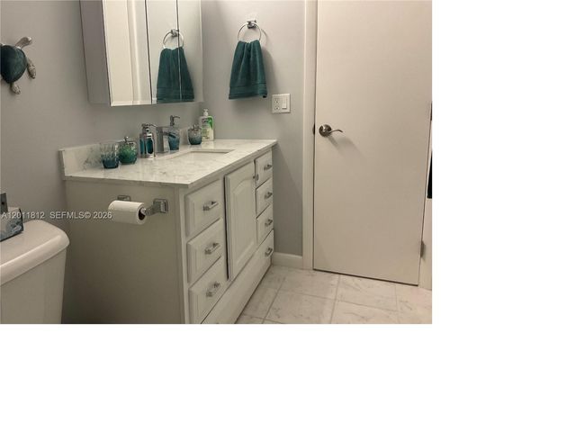 9350 Sunrise Lakes Blvd 307, Sunrise, FL 33322