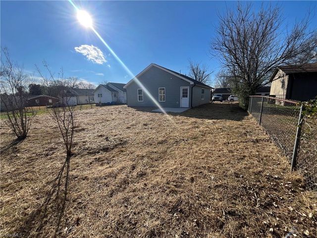 707 Trotter Street, Thomasville, NC 27360