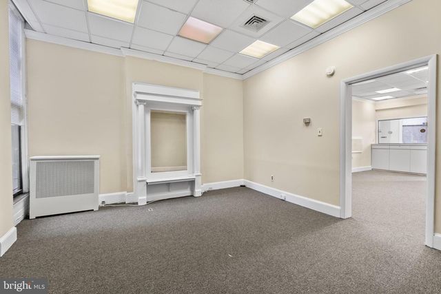 28 E 25TH ST, Baltimore, MD 21218