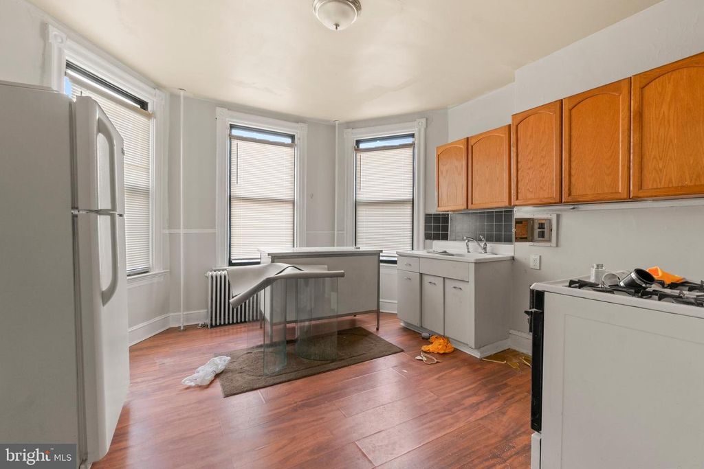 Image 21 of property listing at 28 E 25TH ST, Baltimore, MD 21218