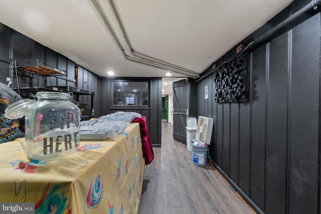 Image 32 of property listing at 28 E 25TH ST, Baltimore, MD 21218