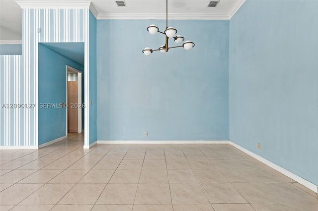 173 Orange Tree Dr, Atlantis, FL 33462