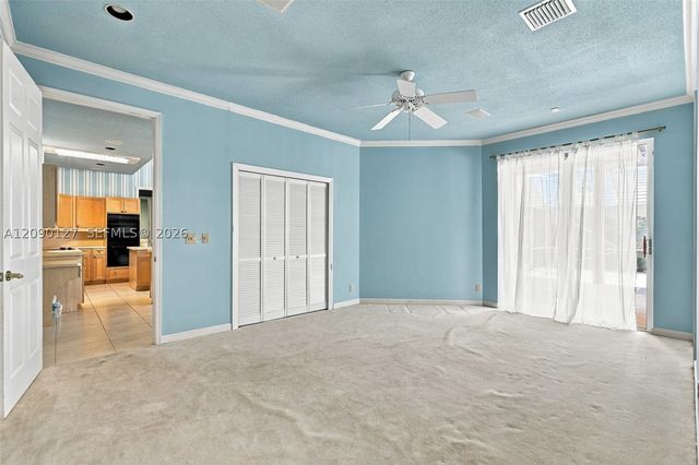 173 Orange Tree Dr, Atlantis, FL 33462