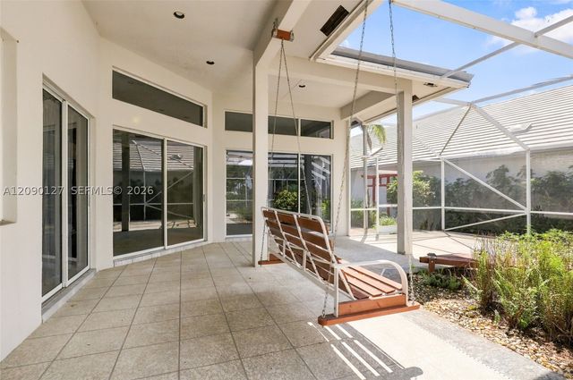 173 Orange Tree Dr, Atlantis, FL 33462