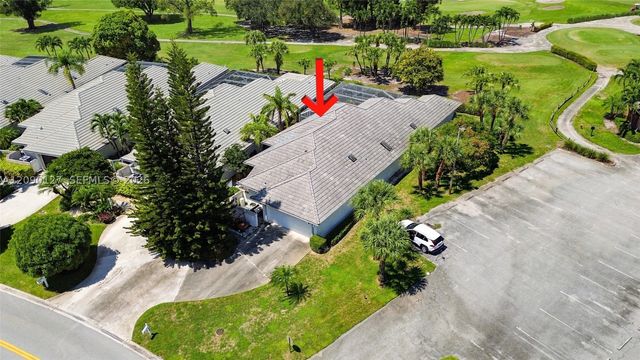 173 Orange Tree Dr, Atlantis, FL 33462