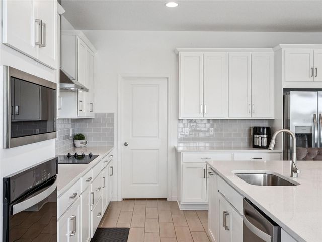 591 VIA BELLA COURT, Howey In The Hills, FL 34737