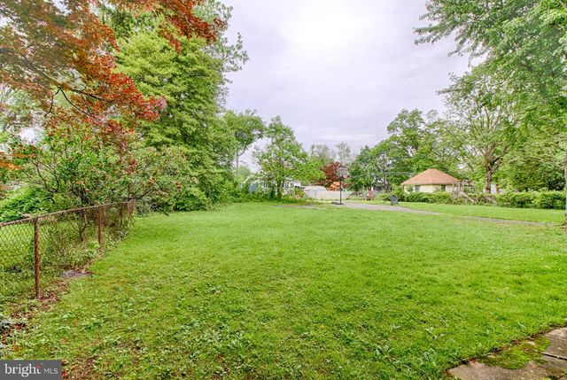 911 ELDRIDGE AVE, Oaklyn, NJ 08107