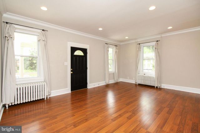 911 ELDRIDGE AVE, Oaklyn, NJ 08107