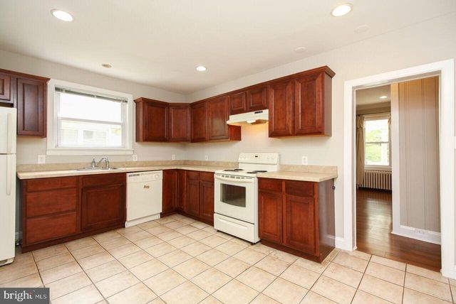 911 ELDRIDGE AVE, Oaklyn, NJ 08107