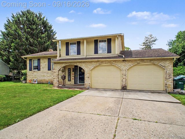 428 Carrie Drive, Flushing, MI 48433
