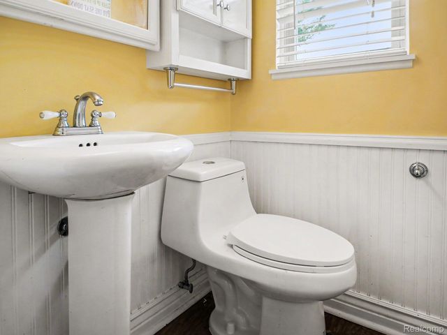 428 Carrie Drive, Flushing, MI 48433