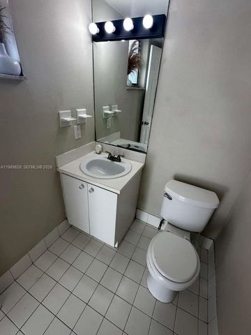 2903 N Miami Beach Blvd 805, North Miami Beach, FL 33160