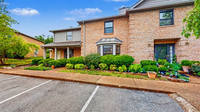 226 Ellington Pl, Madison, TN 37115