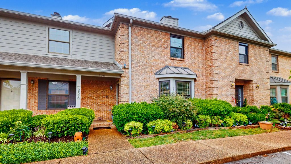 226 Ellington Pl, Madison, TN 37115
