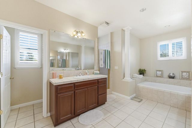 2399 Anita Ct, Tracy, CA 95304