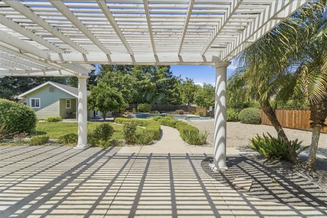 2399 Anita Ct, Tracy, CA 95304