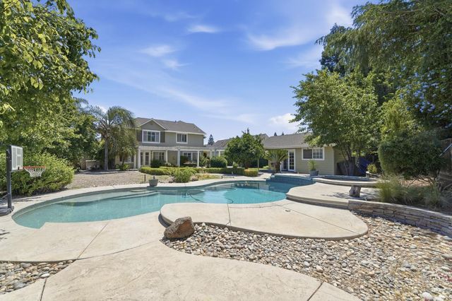 2399 Anita Ct, Tracy, CA 95304