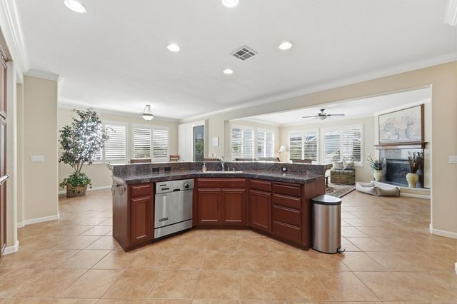 2399 Anita Ct, Tracy, CA 95304