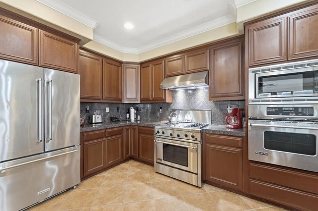 2399 Anita Ct, Tracy, CA 95304