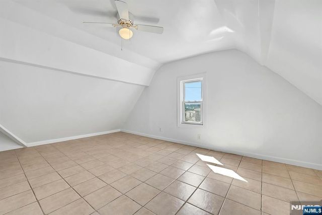 30 Columbia Terrace 2, Edgewater, NJ 07020