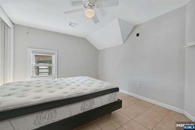 30 Columbia Terrace 2, Edgewater, NJ 07020