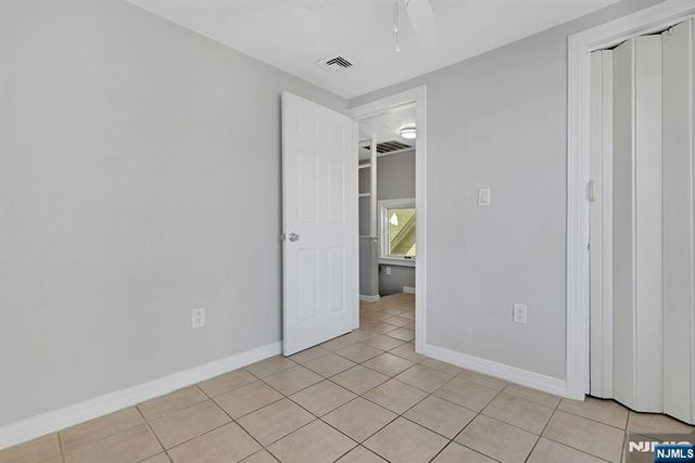 30 Columbia Terrace 2, Edgewater, NJ 07020