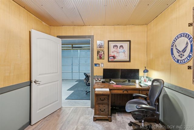 15519 S 298th East Avenue, Coweta, OK 74429