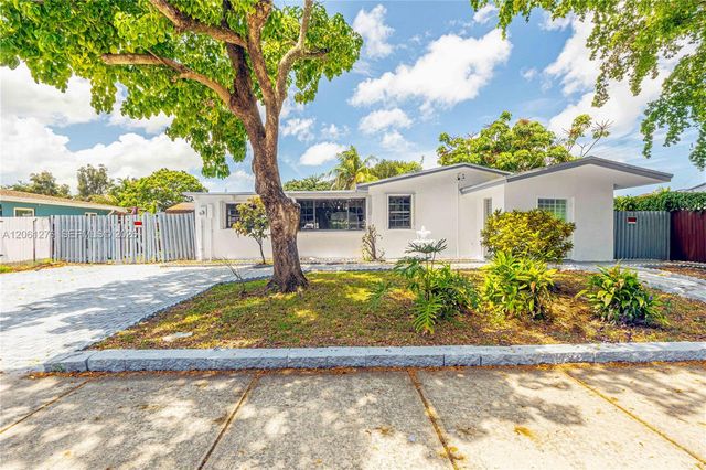 4011 SW 32nd St, West Park, FL 33023