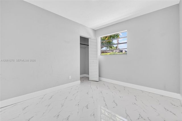 4011 SW 32nd St, West Park, FL 33023
