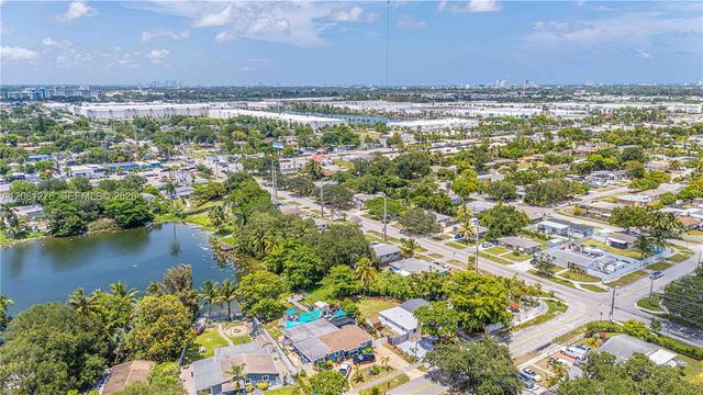 4011 SW 32nd St, West Park, FL 33023